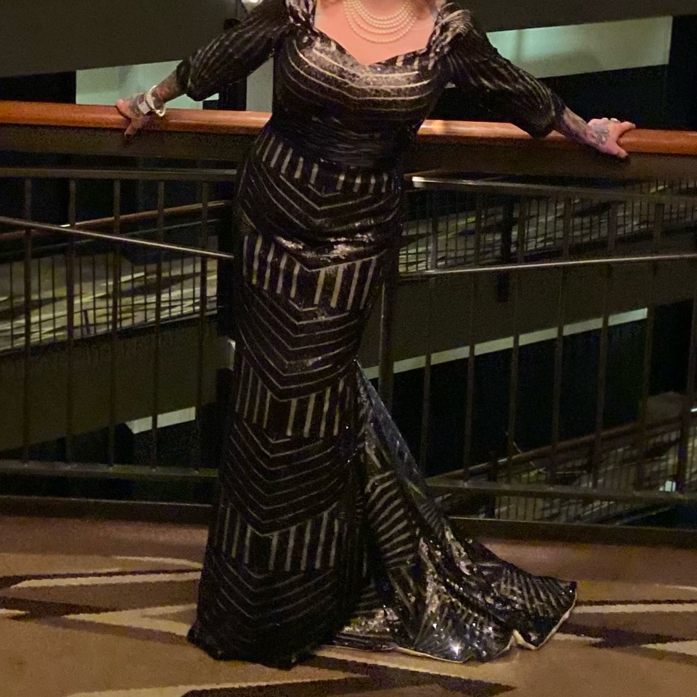 Evening gown - Picture 5 of 10